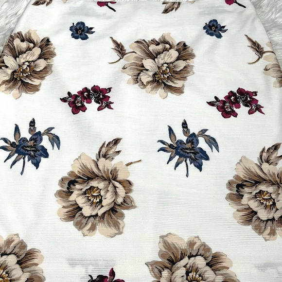 Ann Taylor Women's Pencil Skirt Size 12 Floral on Cream Print Lined Stretch - Picture 4 of 14